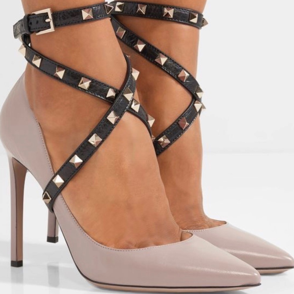 Valentino Rockstud Wrap pump